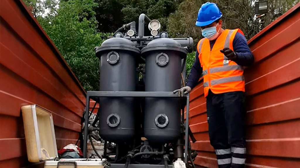 Cambio de aceite dieléctrico