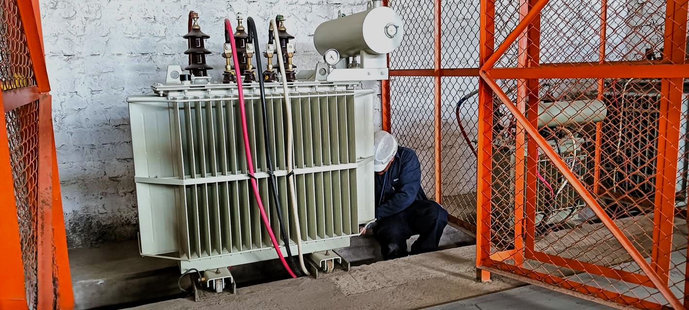 Purificación de aceite dieléctrico