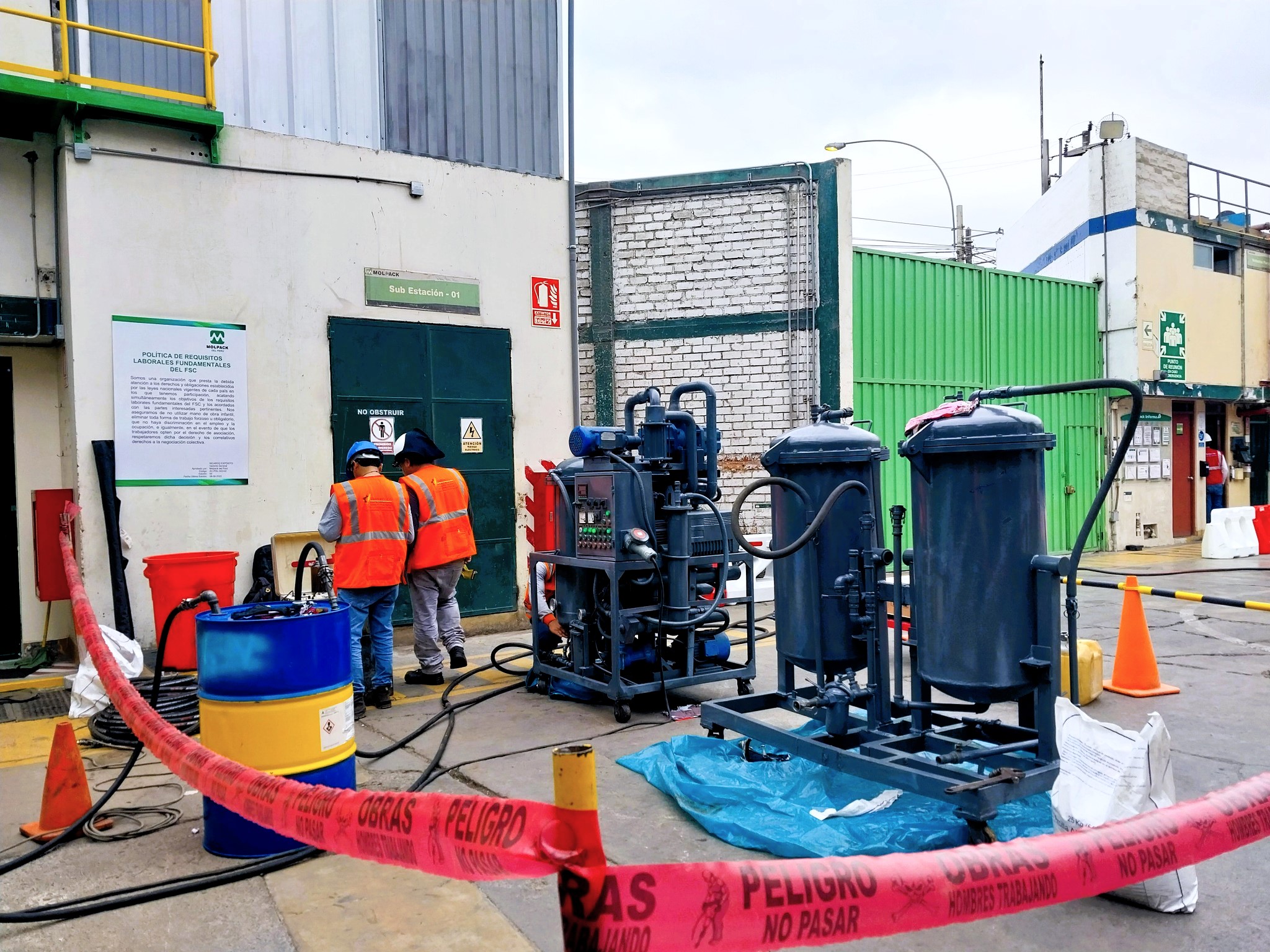 Purificación de aceite dieléctrico