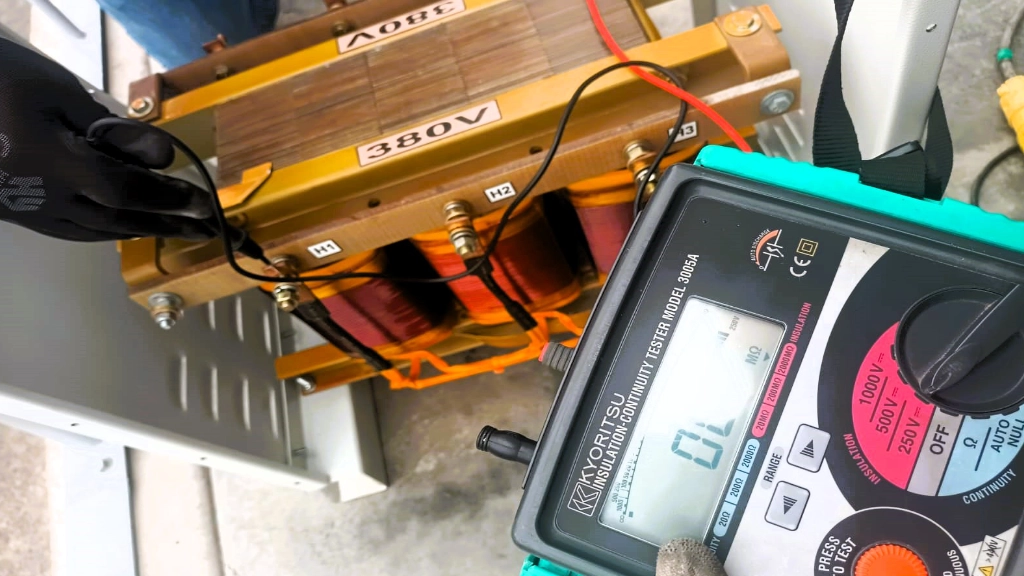 mantenimiento preventivo y correctivo de UPS