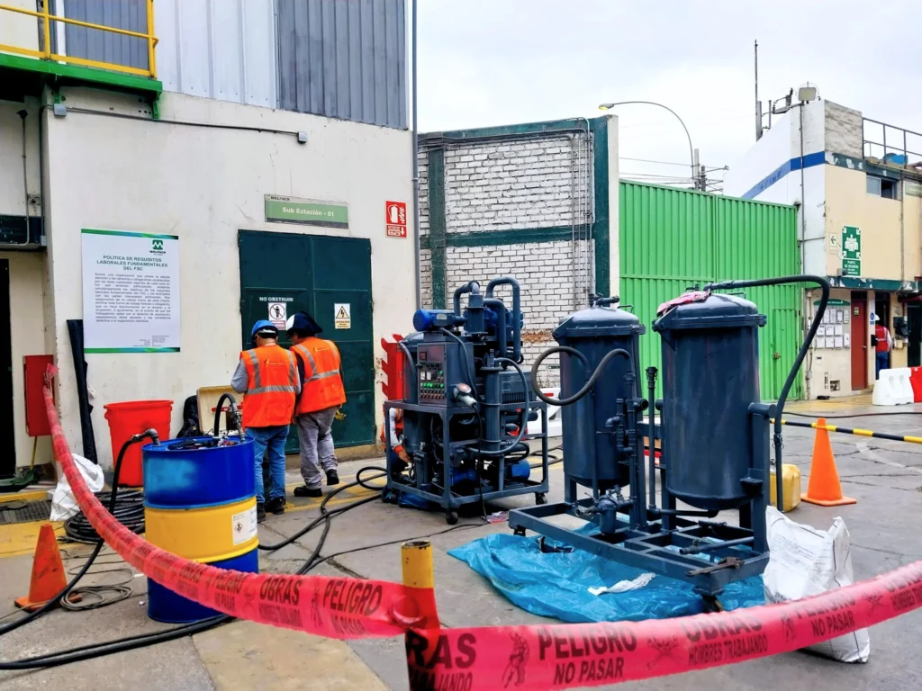 Purificación de aceite dieléctrico