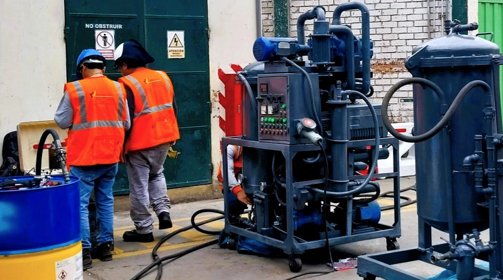 Purificación de aceite dieléctrico